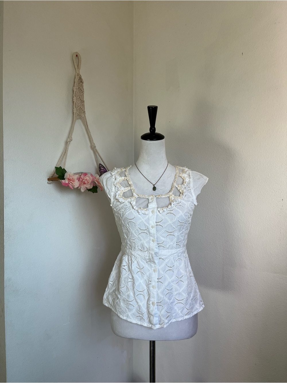 Y2K white sequin detailed button up blouse size 2